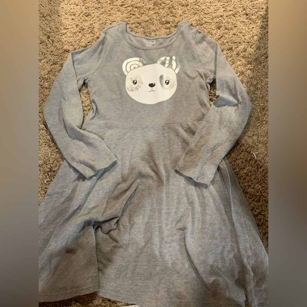 Little girl size 10